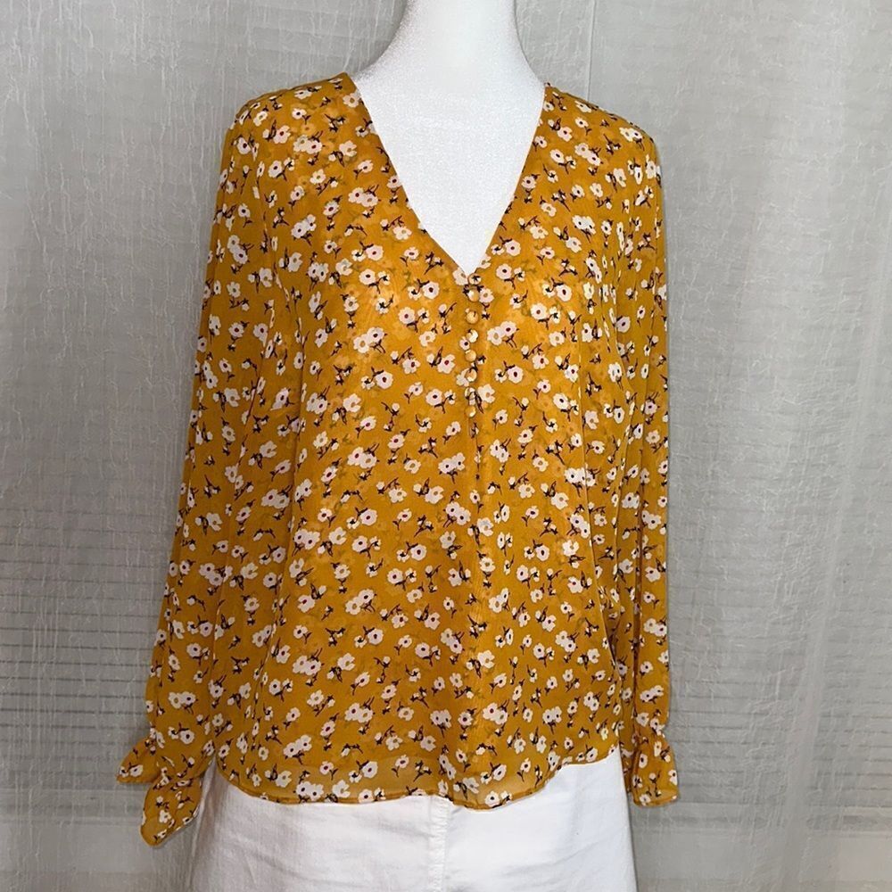 maison Jules L Gold White Red Brown Floral V-Neck Buttons Long Sleeve Blouse